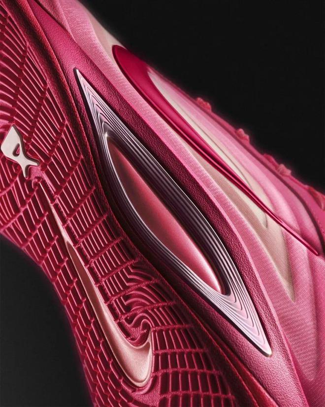 」突然发布！搭载「全新缓震科技」！千亿球友会首页Nike「巨星签名鞋(图2)