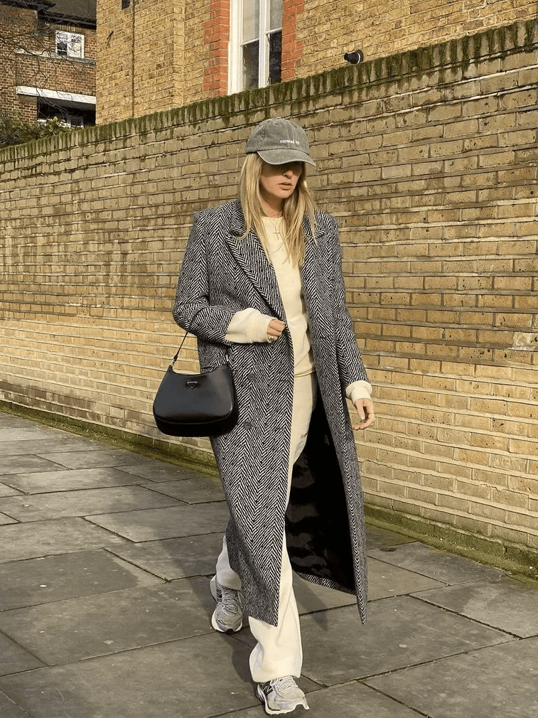 鞋 ” 越慵懒穿越高级！冬天 “ 阔腿裤+运动(图3)